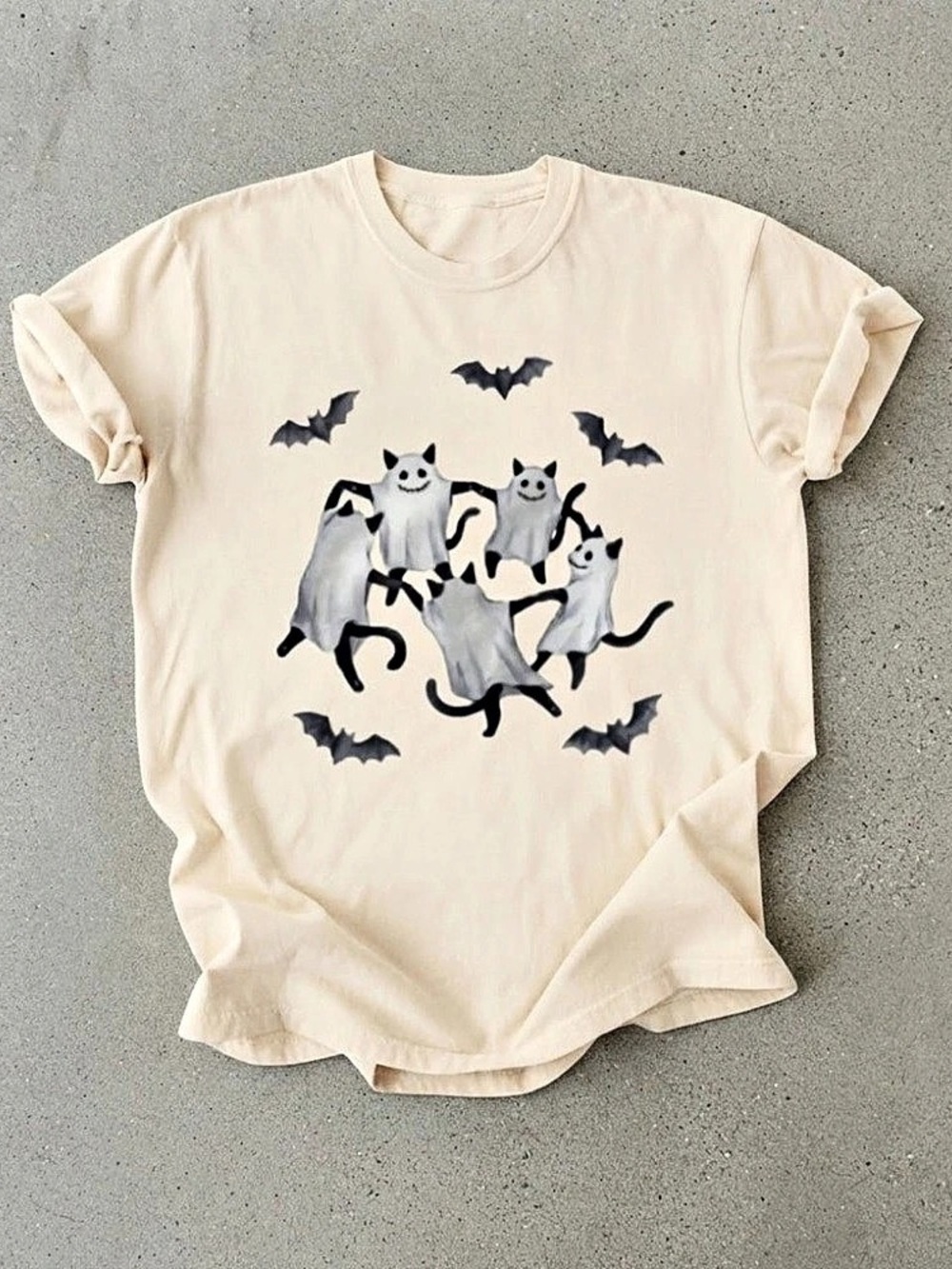 Ghost Cats Dancing Halloween Bats Spooky Cute Gildan T-Shirt